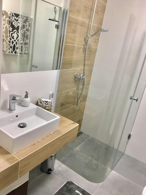 New Apartment In Slupsk Downtown /Parking מראה חיצוני תמונה